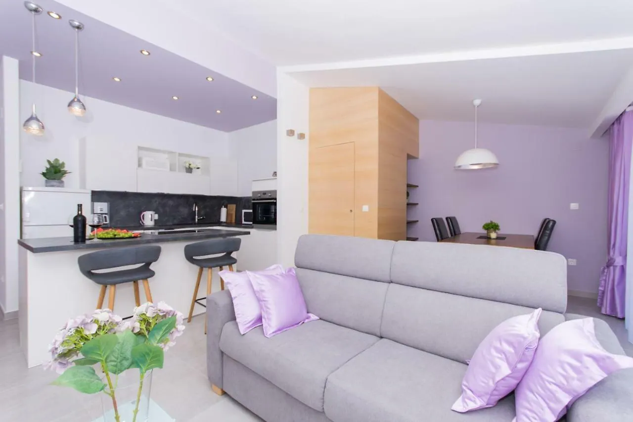 Villa Rozana - Beachfront Wellness Retreat Seget Vranjica Kroatien